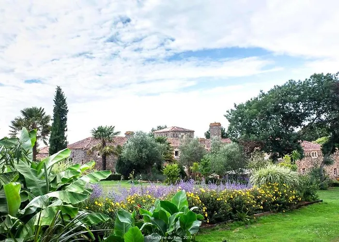 Maison De 2 Avec Jardin Clos Et Wifi A Hébergement de vacances *
