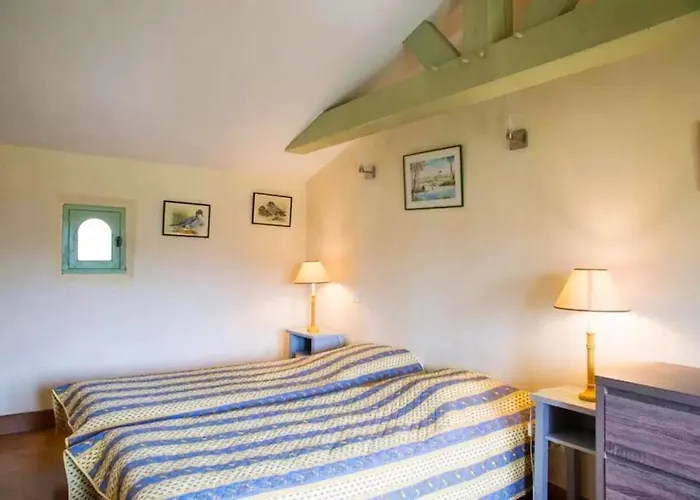 Hébergement de vacances Maison De 2 Avec Jardin Clos Et Wifi A *